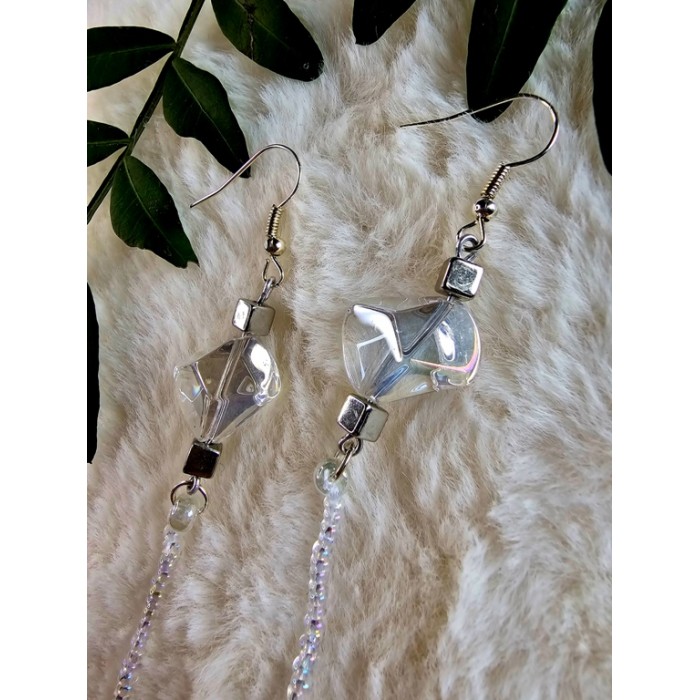 Big crystal white tassel