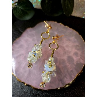 White Chip Crystal Drop Earrings Gold